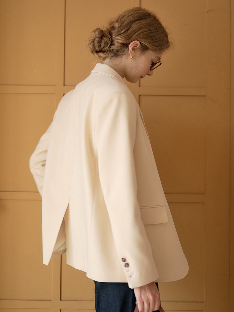 SR_Araya classic lapel slit jacket