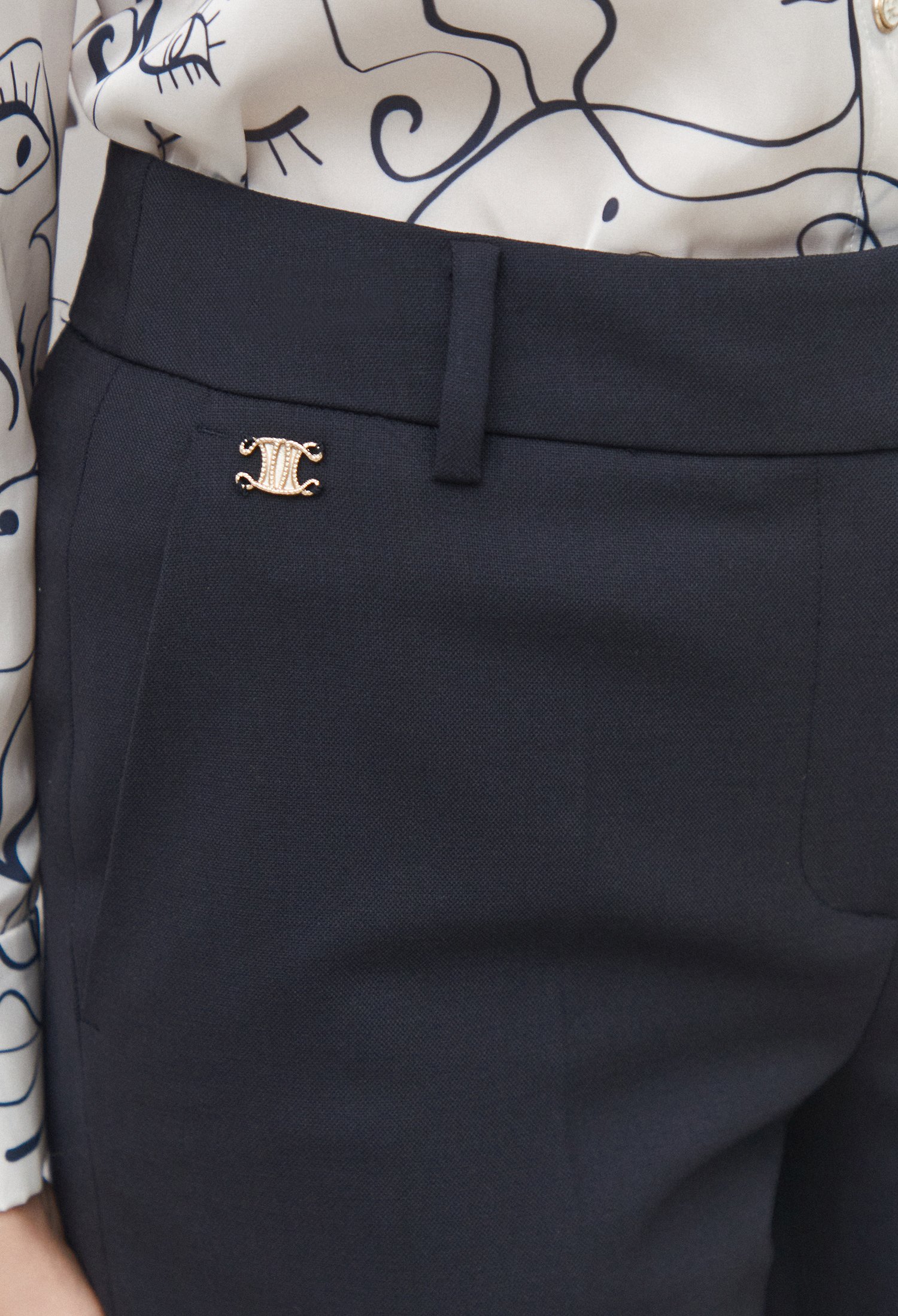 메탈 포인트 이너 슬릿 슬랙스 (NAVY)