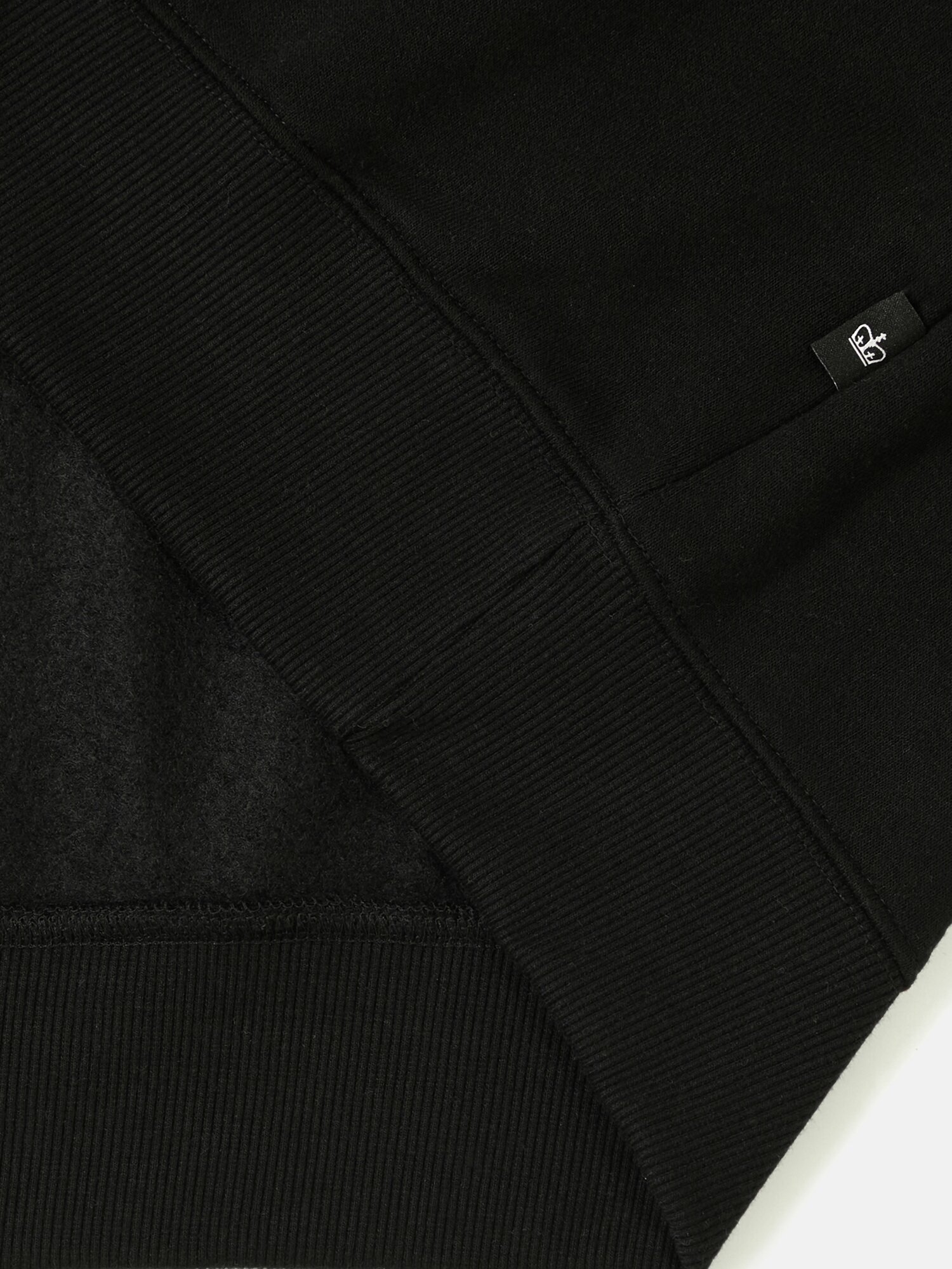 CU ARCH LOGO FLEECE SWEATSHIRTS 블랙