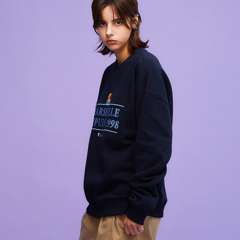 마운틴 자수 크루넥 D.NAVY