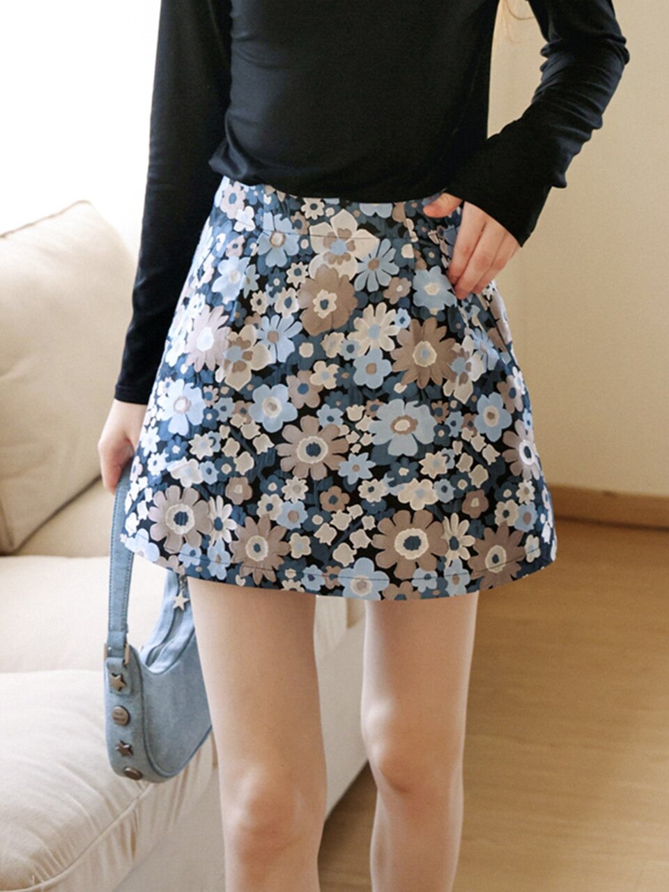 Cest_Blue flower jacquard mini skirt