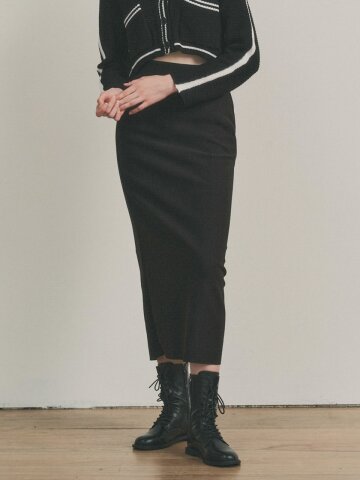 AR_Simple side pocket slim skirt_BLACK