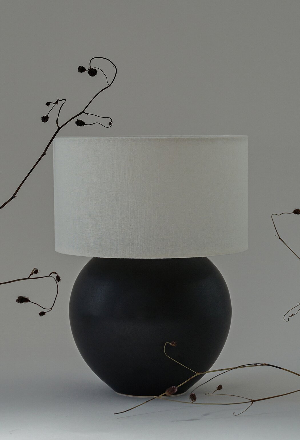 MOON JAR TABLE LAMP - basic