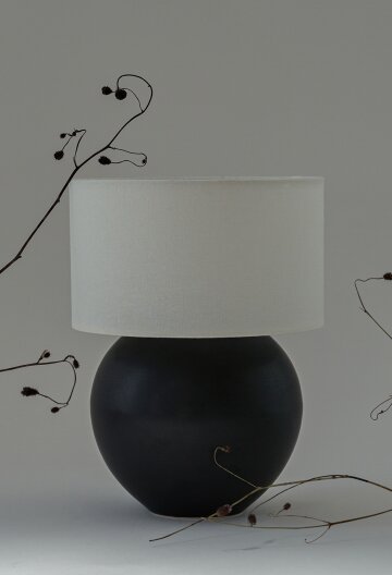 MOON JAR TABLE LAMP - basic