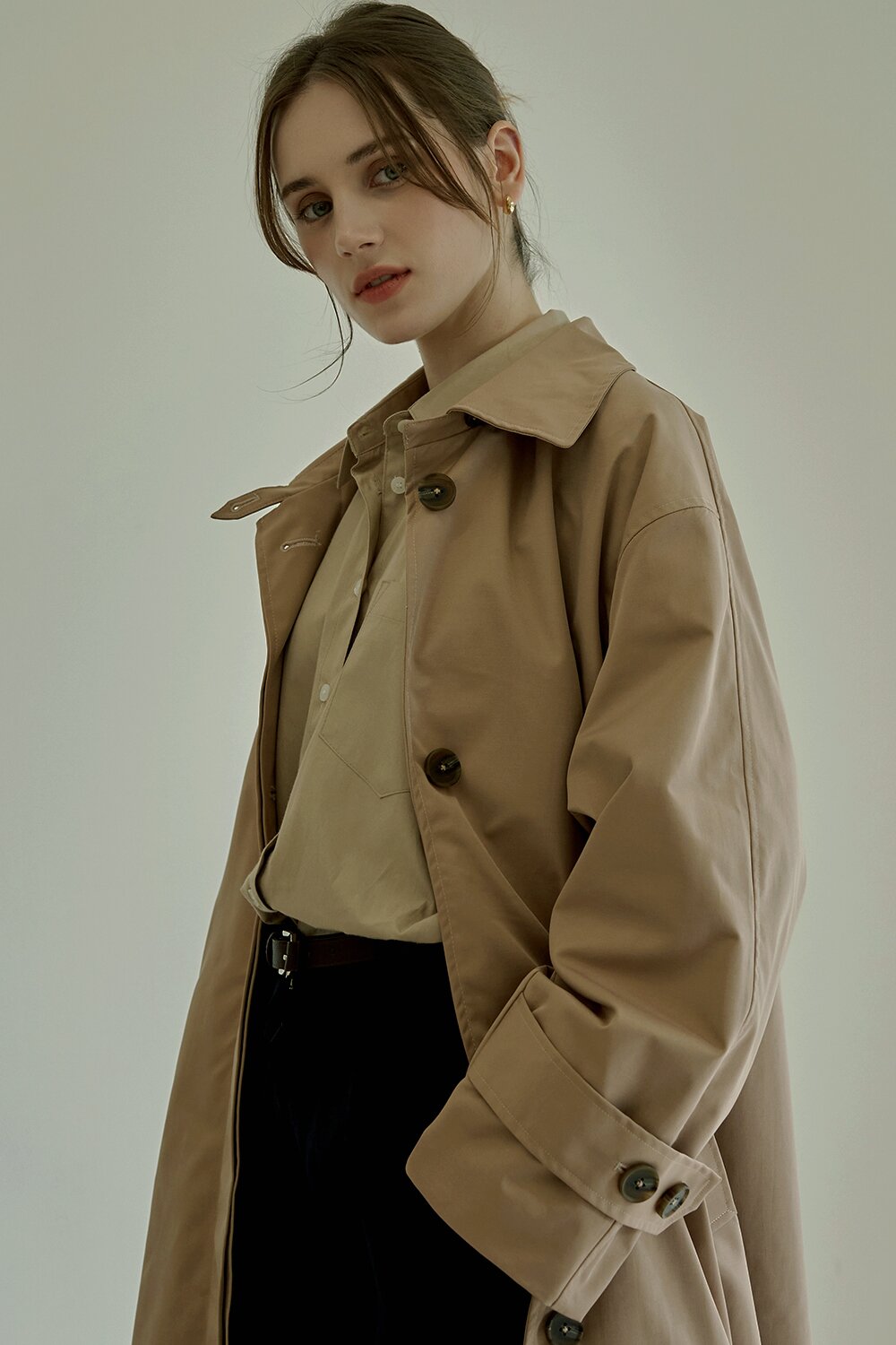 뉴아주 플로우 트렌치코트 beige