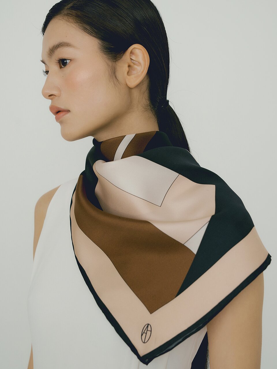 AP Square Silk Scarf 90 - Navy/Camel