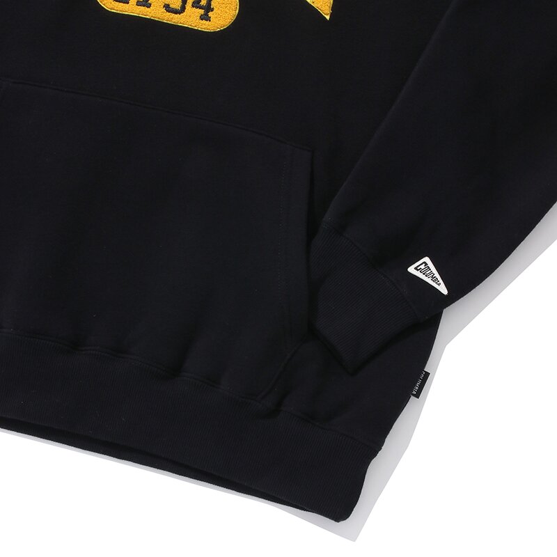 1754 ARCH LOGO BOUCLE FLEECE HOODIE 블랙