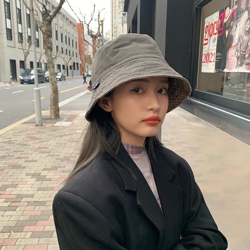 온더모먼트 리버시블 체크 버킷햇 C2 카키
