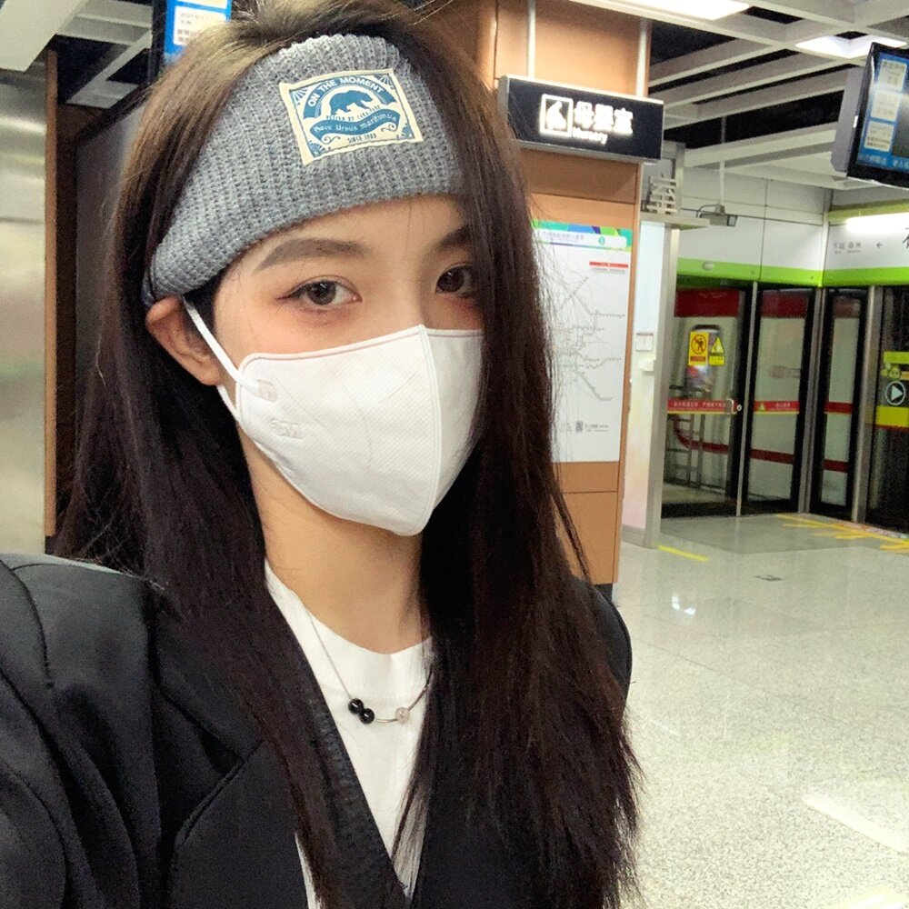 온더모먼트 시그니처 라벨 헤어밴드 C3 그레이