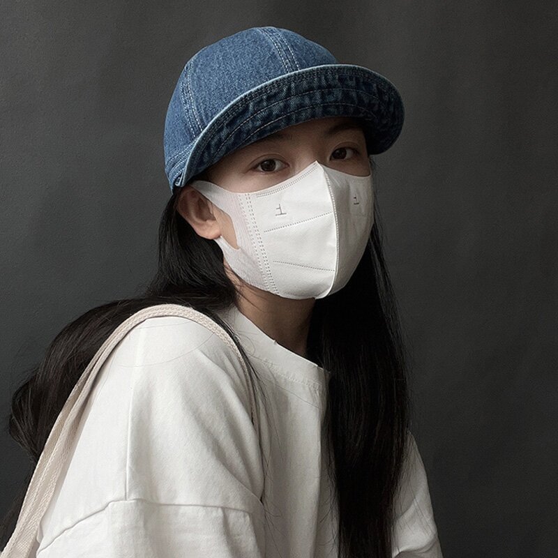 온더모먼트 레더 버클 데님 숏캡 C2 딥블루