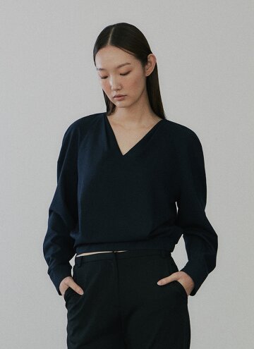 [녹섭] v-neck tuck blouse_nv