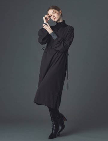 [페리 메라] 로렌 스트링 원피스 (차콜)