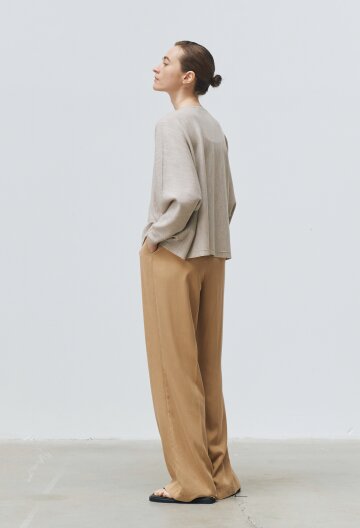 루즈핏 홀가먼트 브이넥 니트(M/BEIGE)- 이태리 메리노울 100%