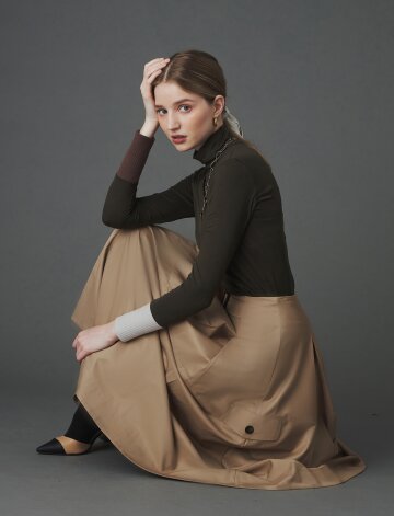 [페리 메라] 스윗 바나나 목폴라 (올리브카키)