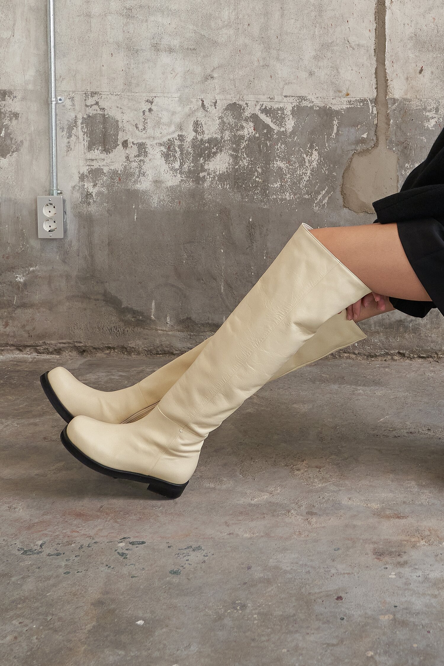 Noah Thigh High Boots Cream