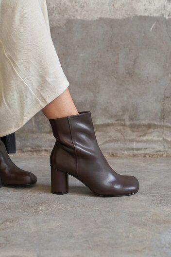 Luna Ankle Boots Leather Brown 7cm루나앵클부츠 브라운 7cm