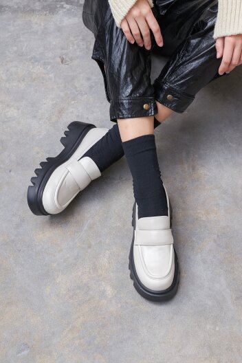 Luke Loafers Ivory루크로퍼 아이보리