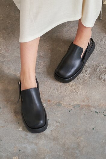 Lisa Clogs Leather Black리사클로그 블랙