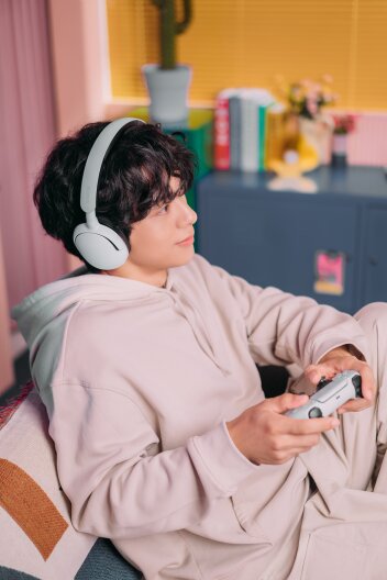 소니 INZONE H5 게이밍 헤드셋