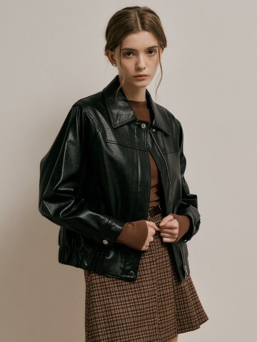 WD_Black leather jacket
