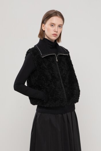 Lambswool knit collar vest – Black