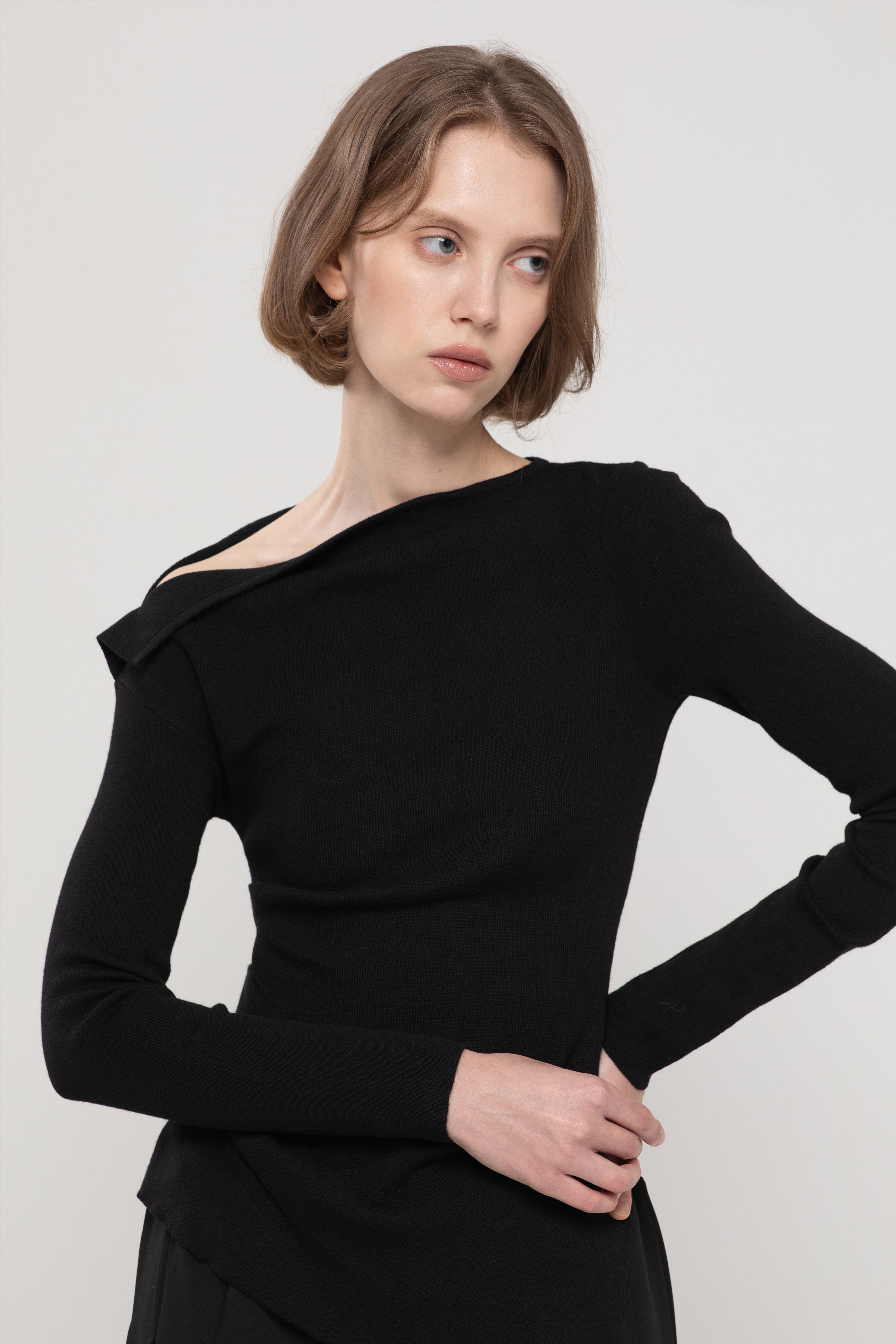 Unbalanced shirring t-shirt - Black