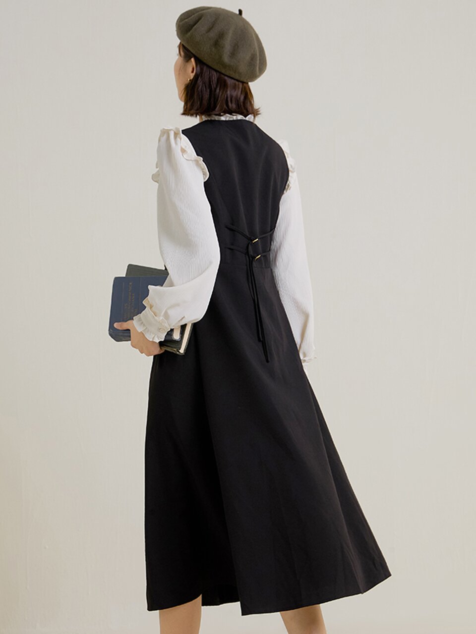 LS_Hepburn style v-neck dress