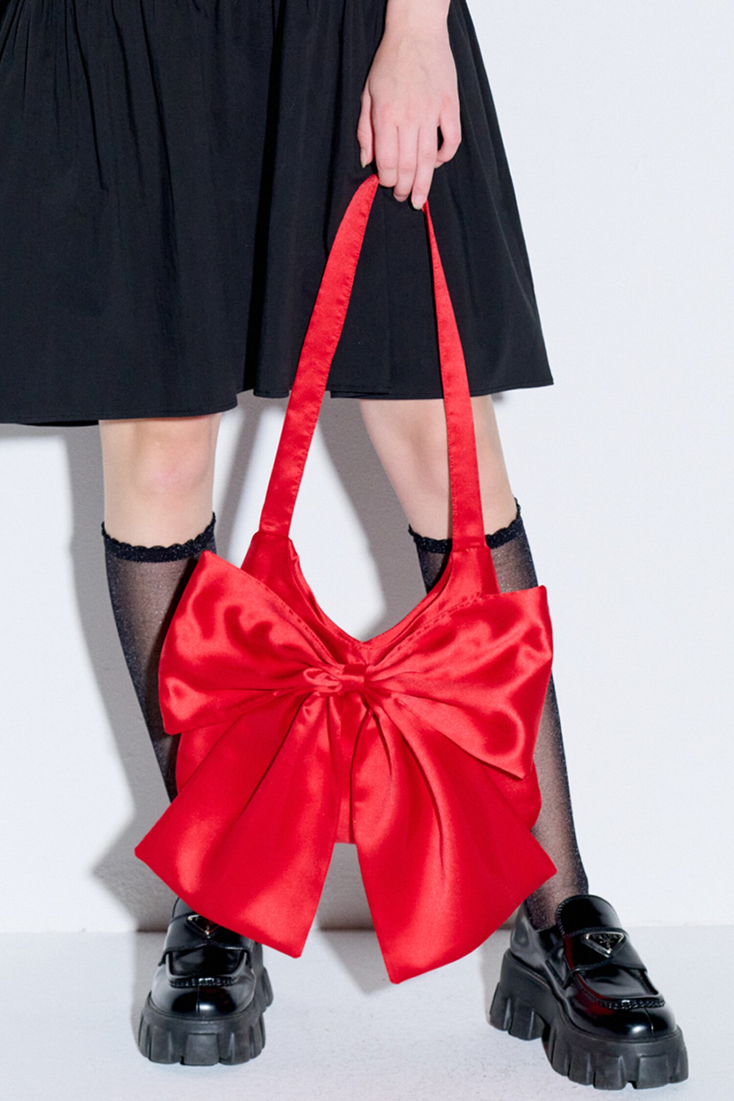 Big Ribbon Satin Bag Red