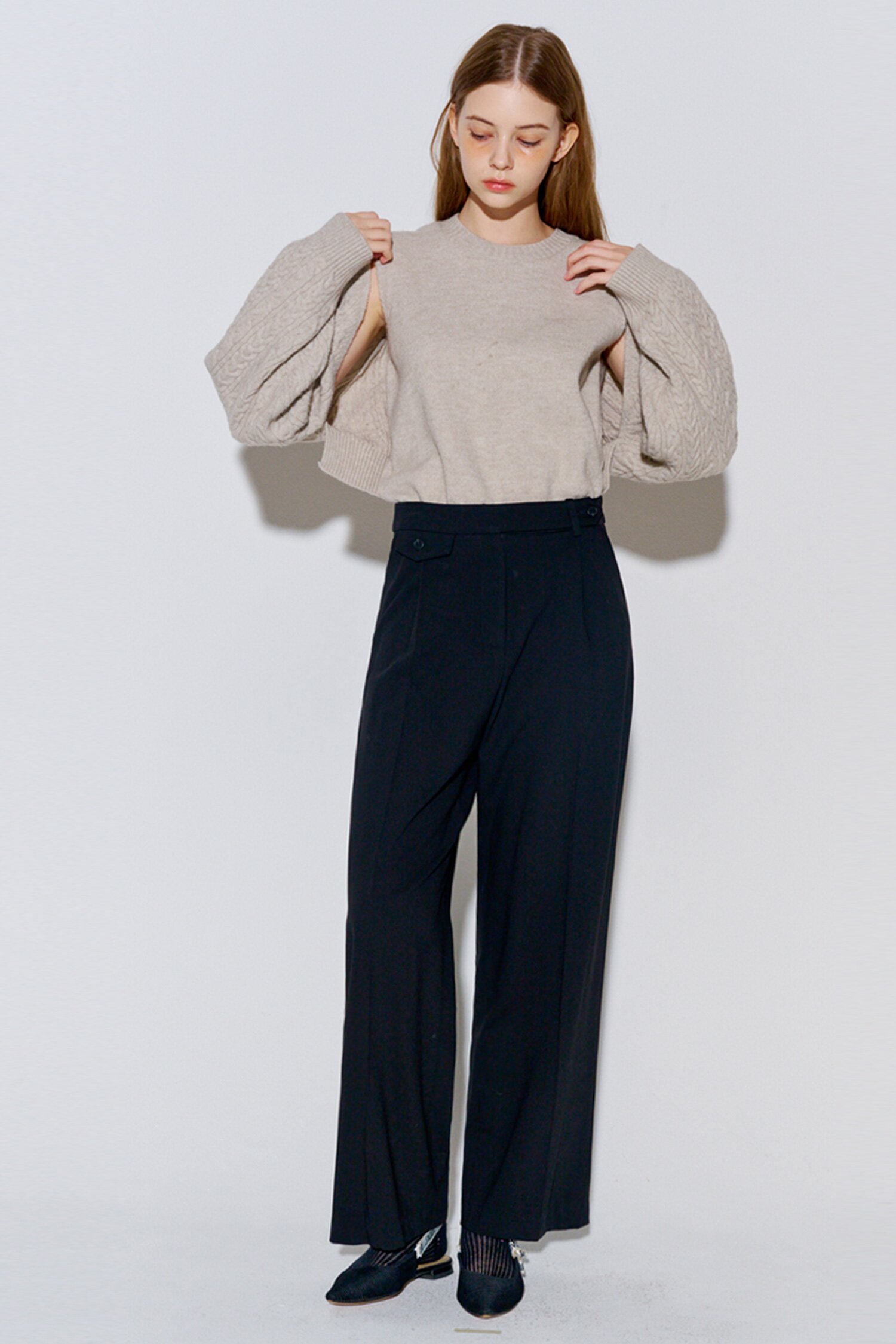 Button Point Wool Pintuck Wide Slacks Black