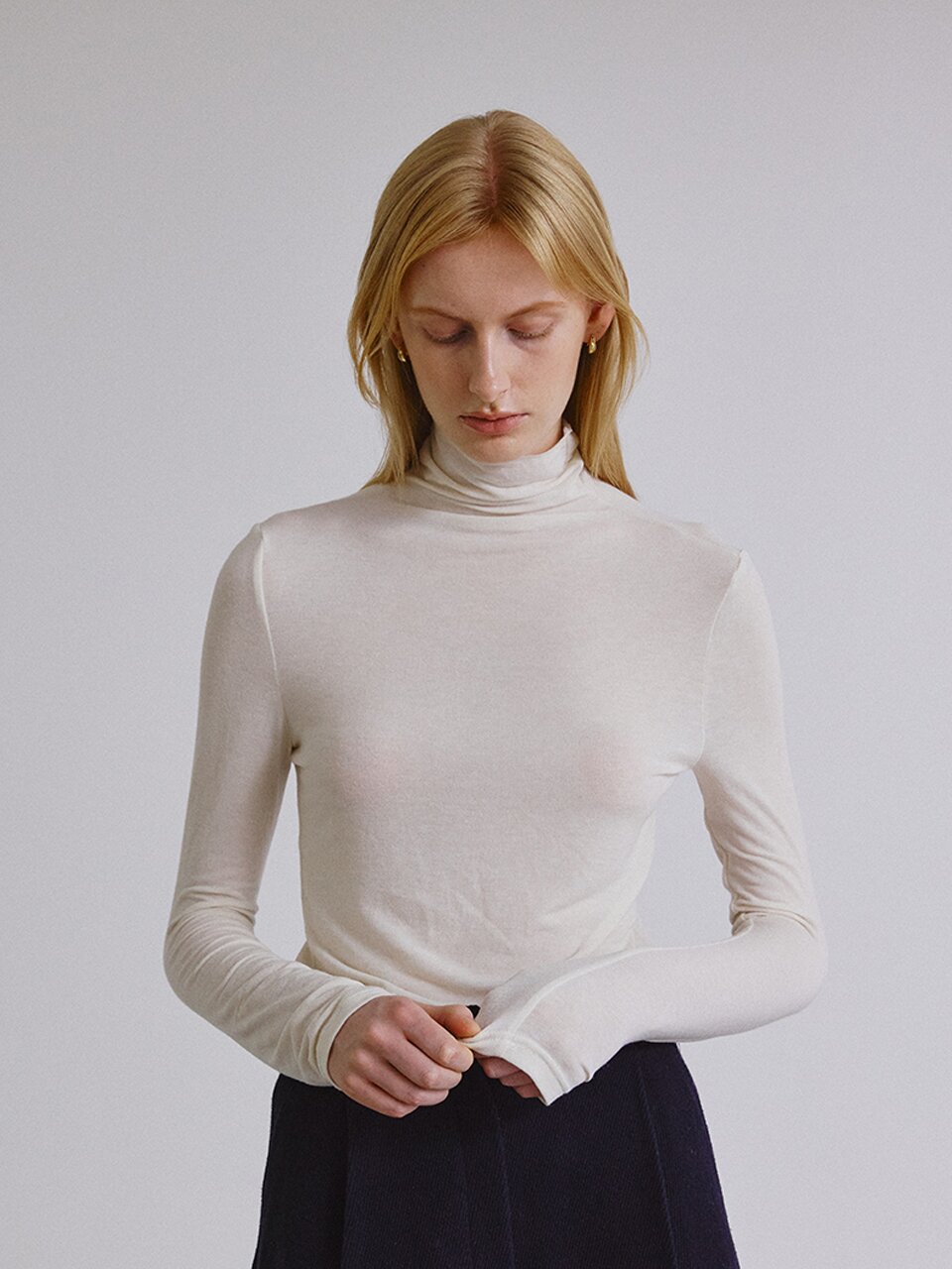 Line detail wool pola_IVORY