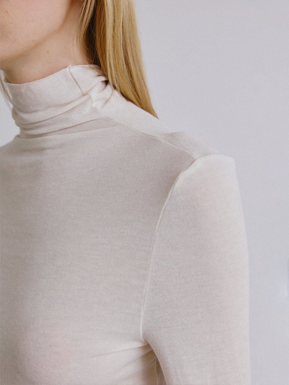 Line detail wool pola_IVORY