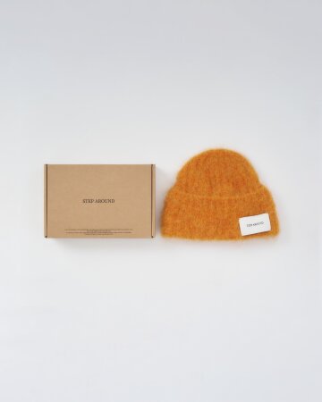 Hairy Alpaca Beanie (Orange)