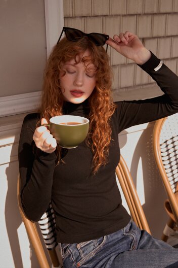 뮤어 하프 넥 폴라 티 Black