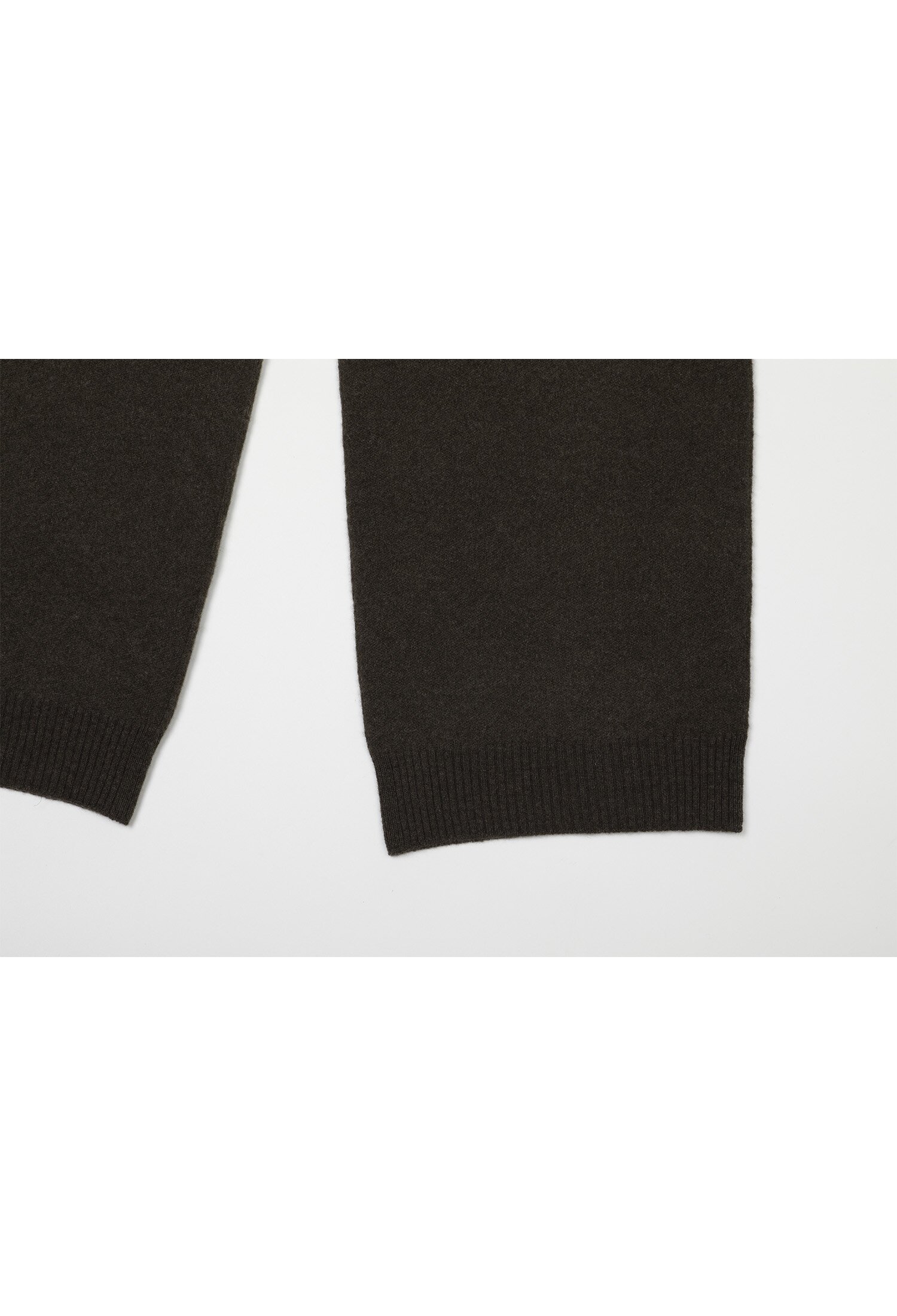 [칼레이트] Cashmere-Blend Whole Garment Drawstring Pants