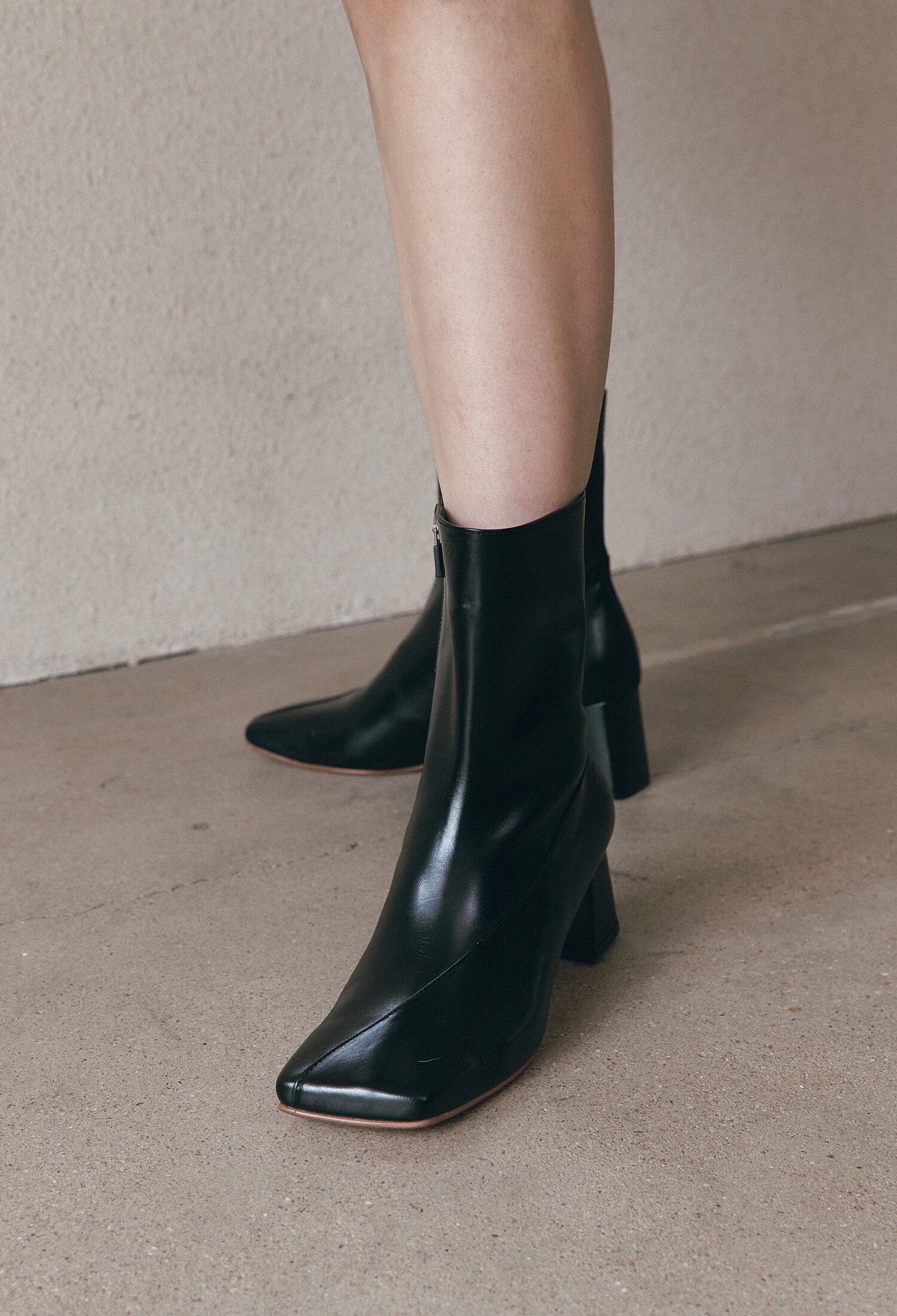 310F  feminine boots_6cm