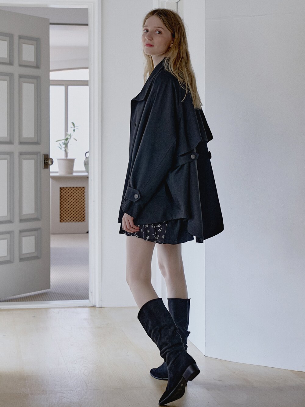 Oversize Half Trench Coat - BLACK