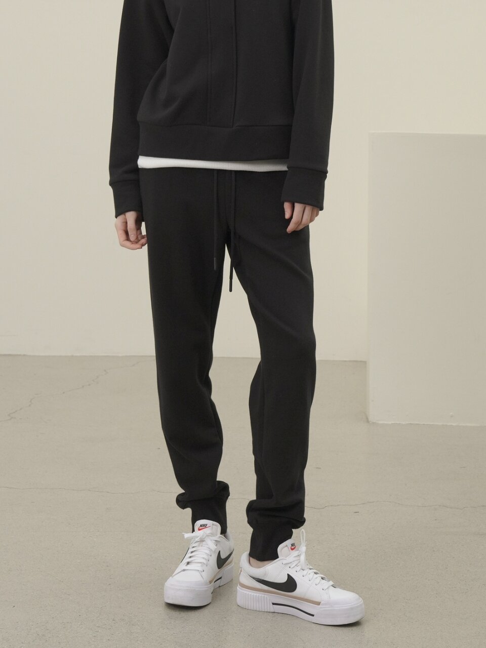 Terry Bending Zogger Pants _Black