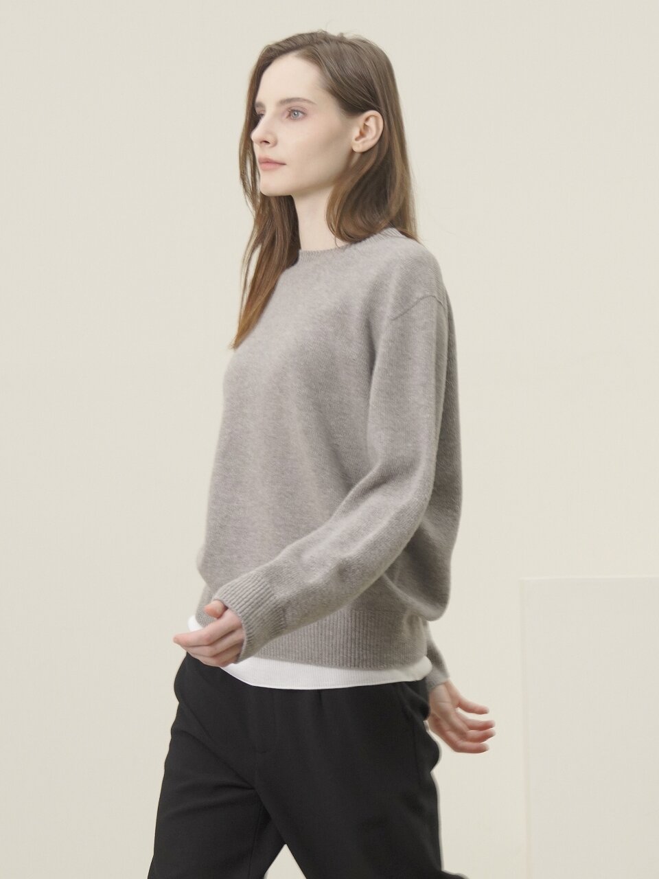Round Neck Wool Knit _Grey