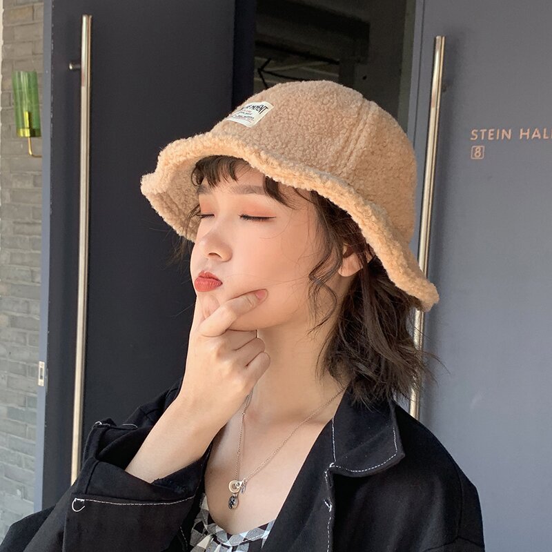 온더모먼트 플리스 버킷햇 C1 베이지
