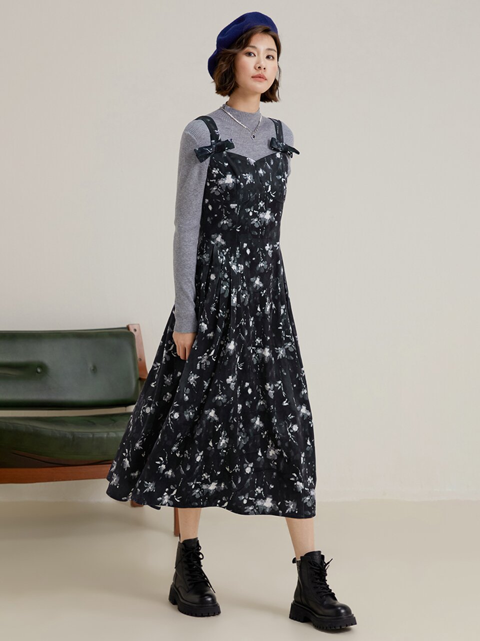 LS_Bow strap velvet slip dress