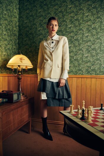 베이지 논 카라 자켓