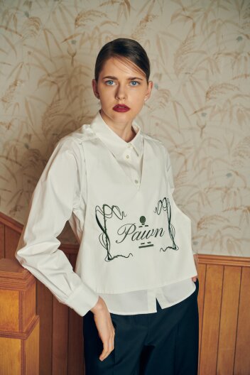 화이트 패널 엠브로이더리 셔츠