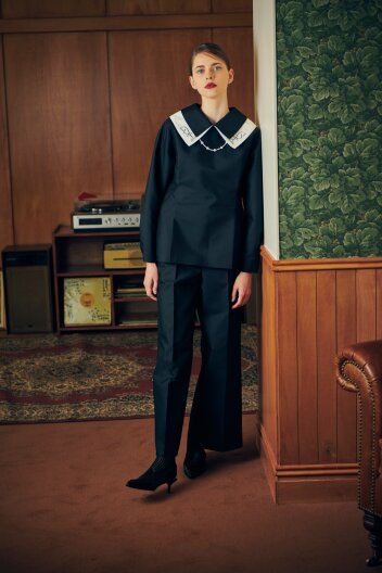 블랙 더블 카라 셔츠