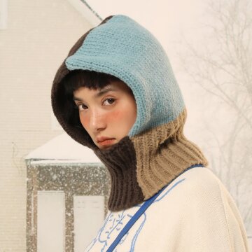 CARA PARK 울니트 바라클라바 23FW 브라운