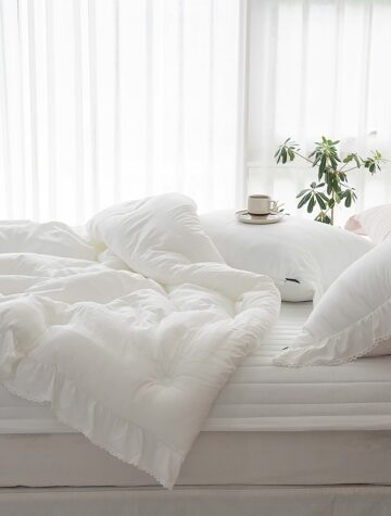 슈에뜨 기능성 발열 따뜻한 프릴 차렵이불(Q) 화이트소프트하고 가벼운  촉감의  소재화사한 프릴 디테일