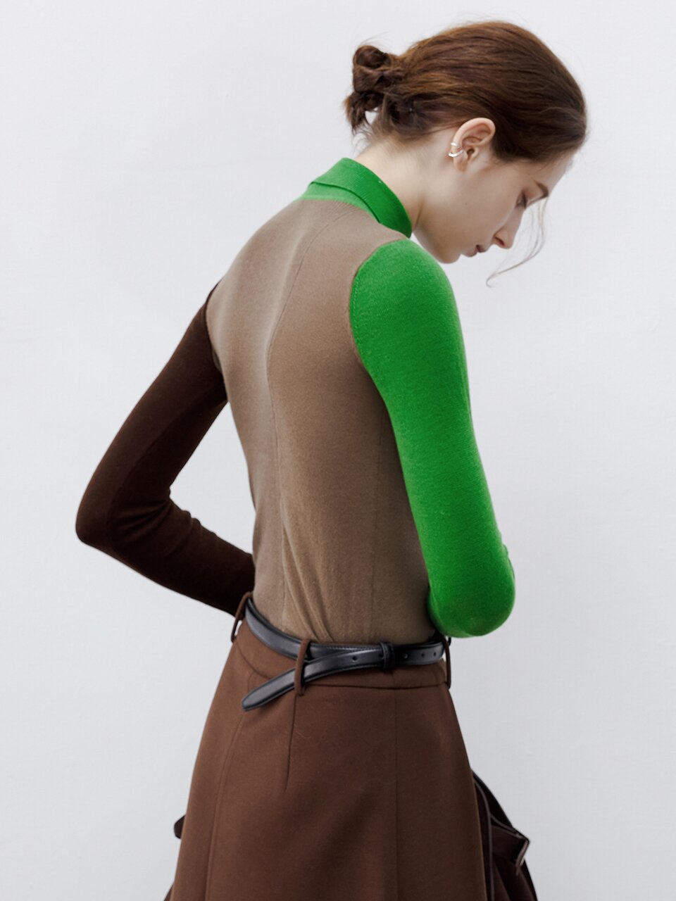 TG_Colour-block turtleneck top_BROWN