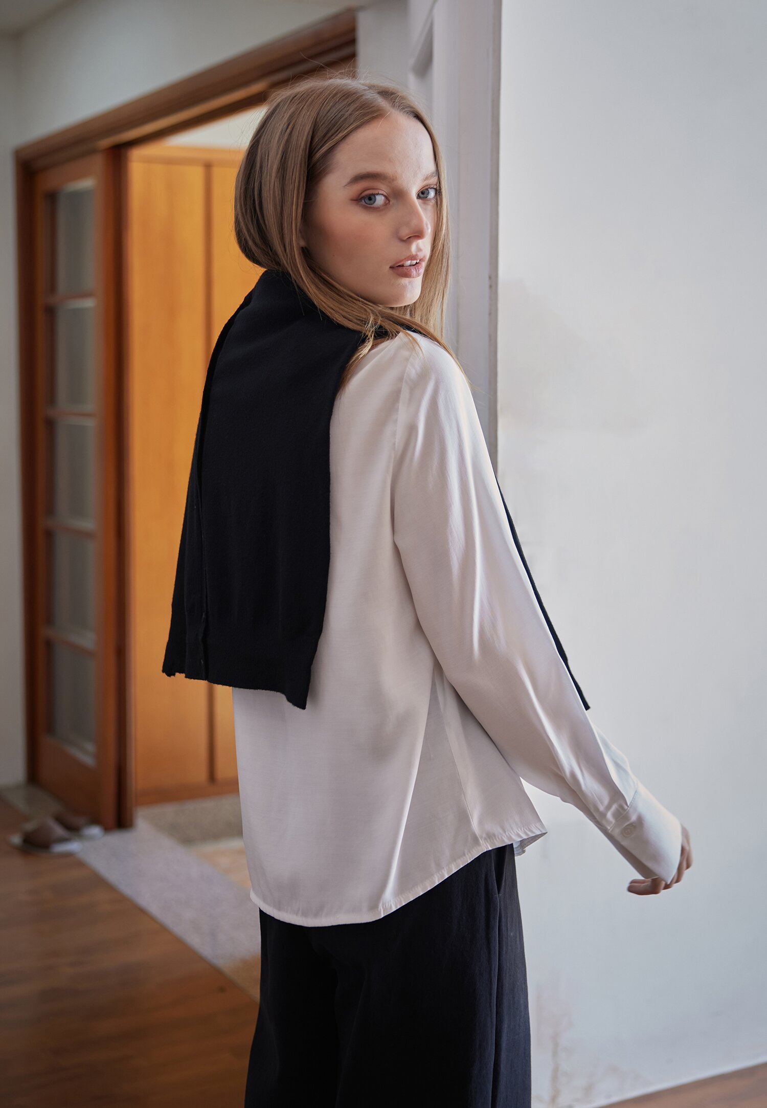 TIESET SIMPLE BLOUSE_IVORY