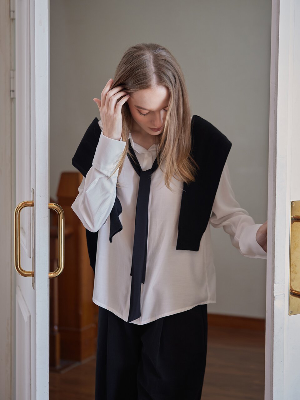 TIESET SIMPLE BLOUSE_IVORY