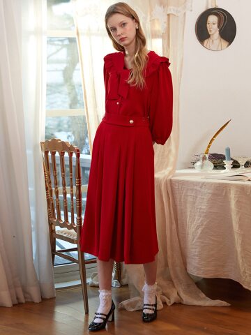 [일루스트리스일루전] RED FLARE SKIRT