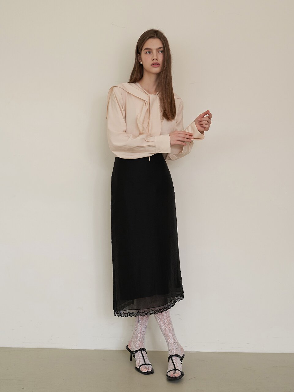 [에프코코로미즈] sheer lace layered long skirt BK